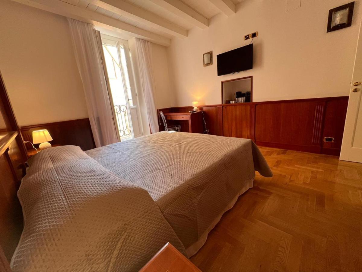 Seachilly Houses Syracuse Екстер'єр фото